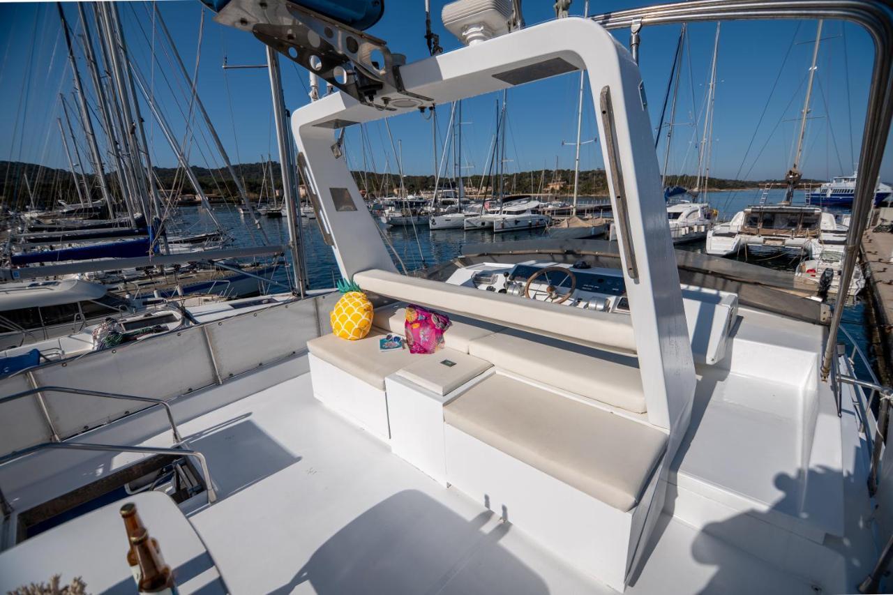 Hebergements Bateaux A Quai Porquerolles Bagian luar foto
