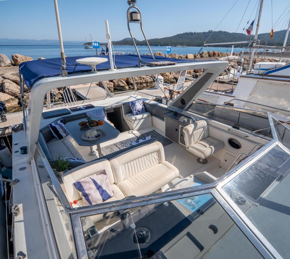 Hebergements Bateaux A Quai Porquerolles Bagian luar foto