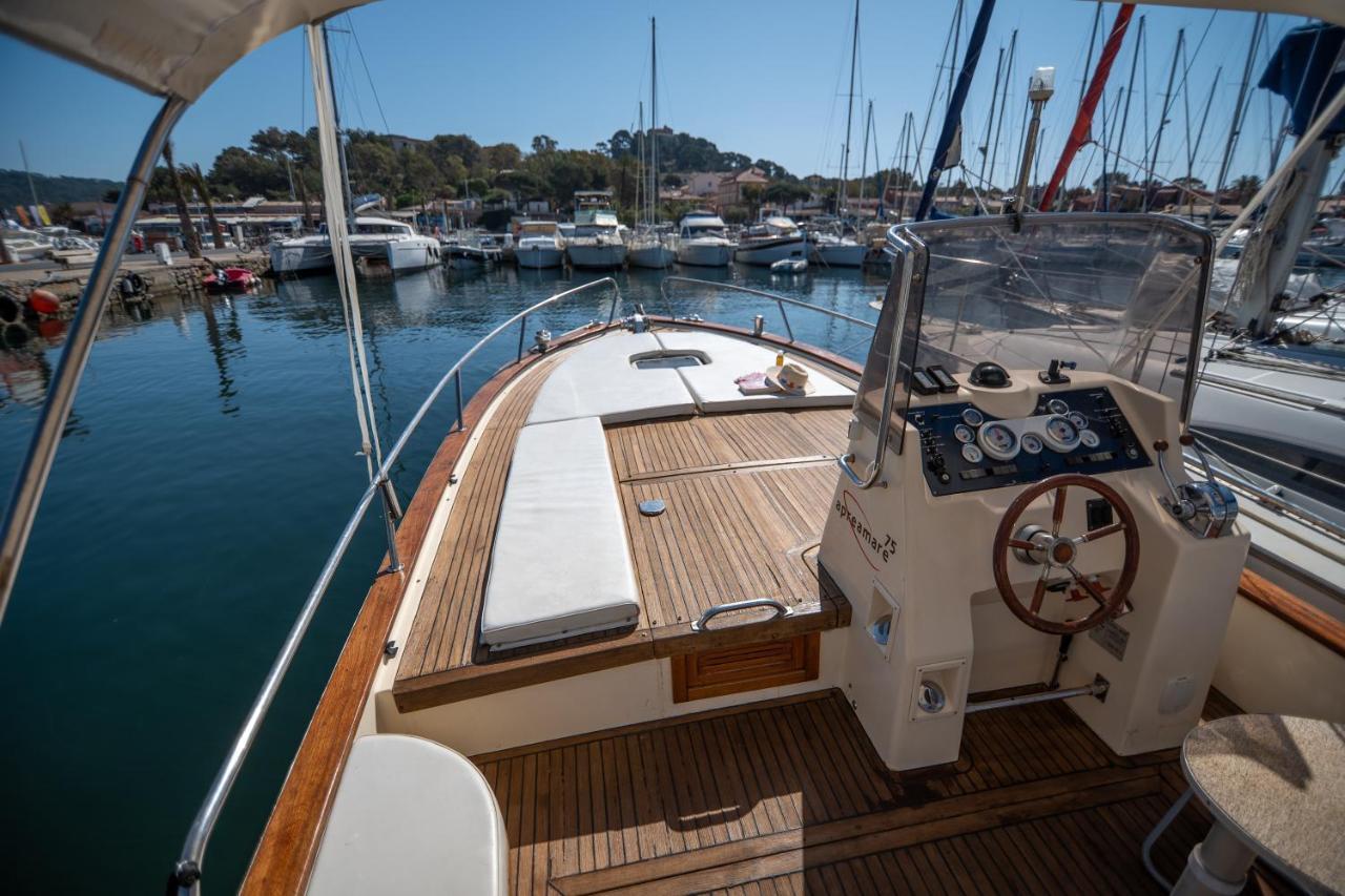 Hebergements Bateaux A Quai Porquerolles Bagian luar foto